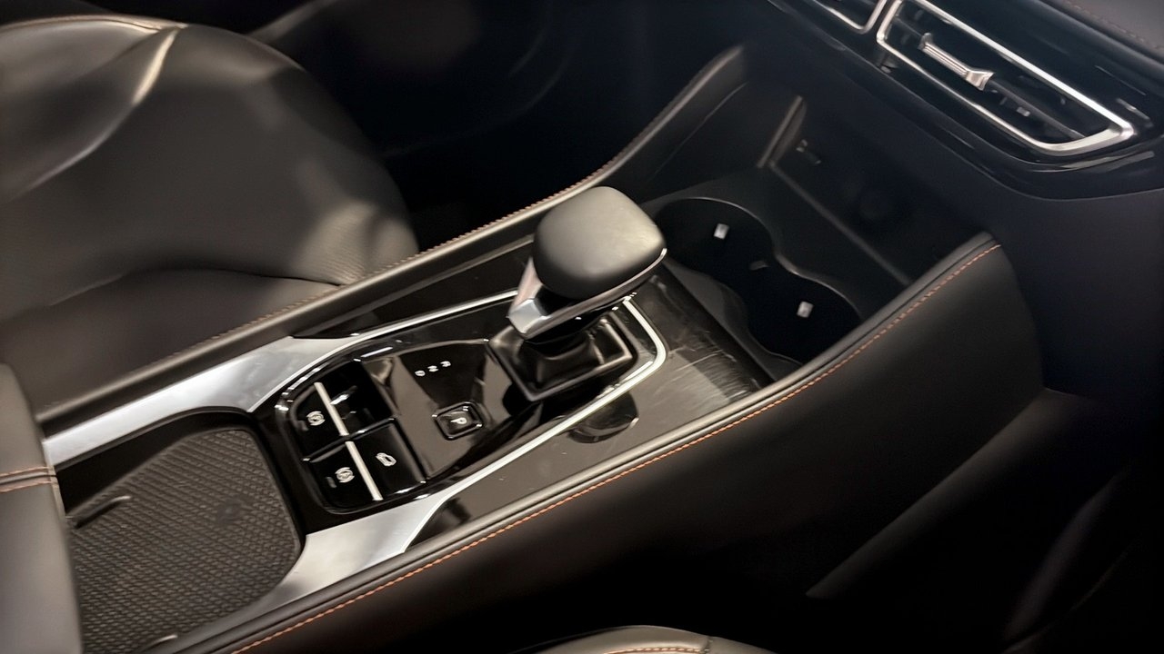 MG HS LUXURY PLUG IN HYBRID 307HK 360 2024, bild 5/10