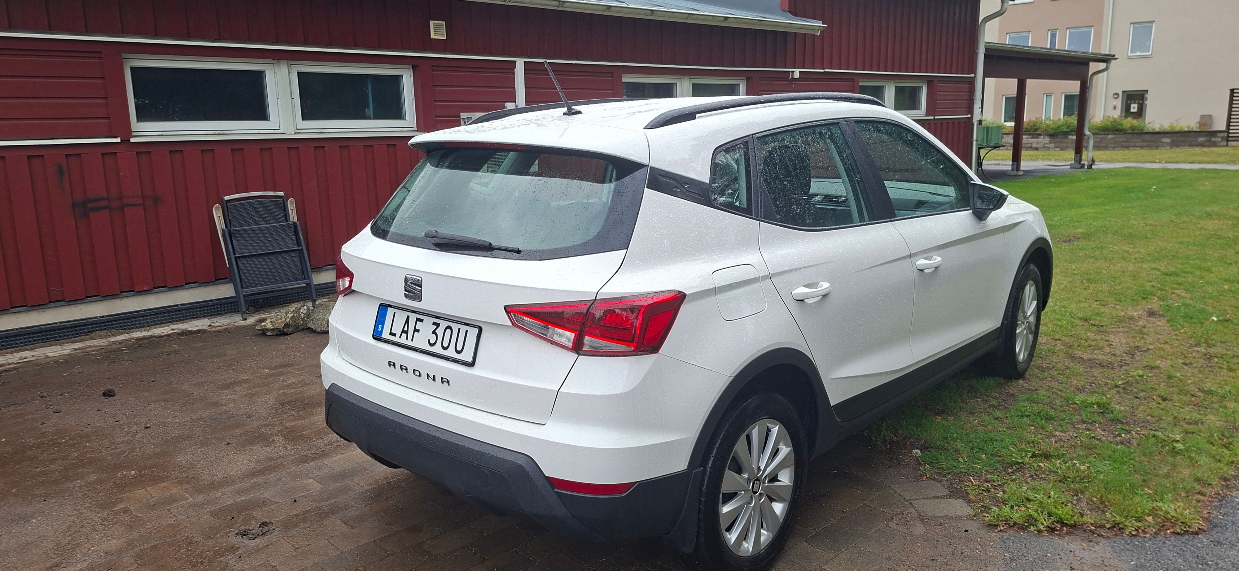 Seat Arona 1.0 TSI Manuell 2019, bild 2/8
