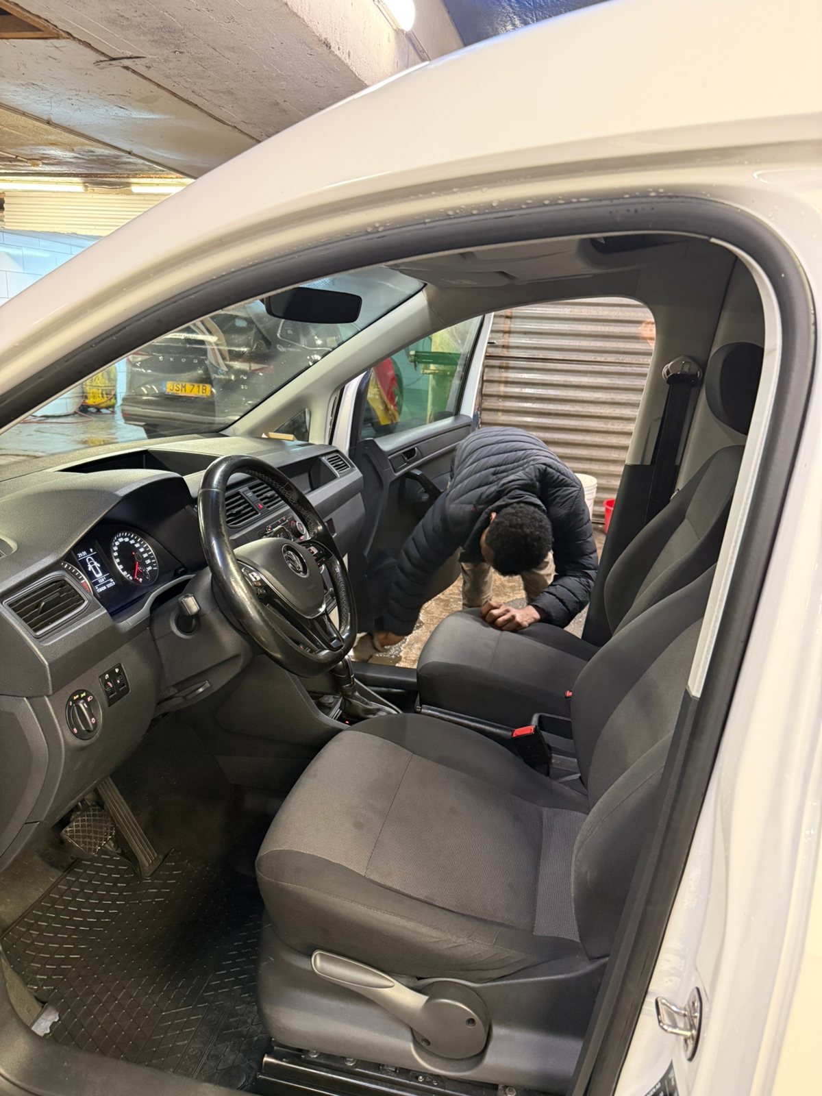 Volkswagen Caddy Maxi 2017, bild 4/5