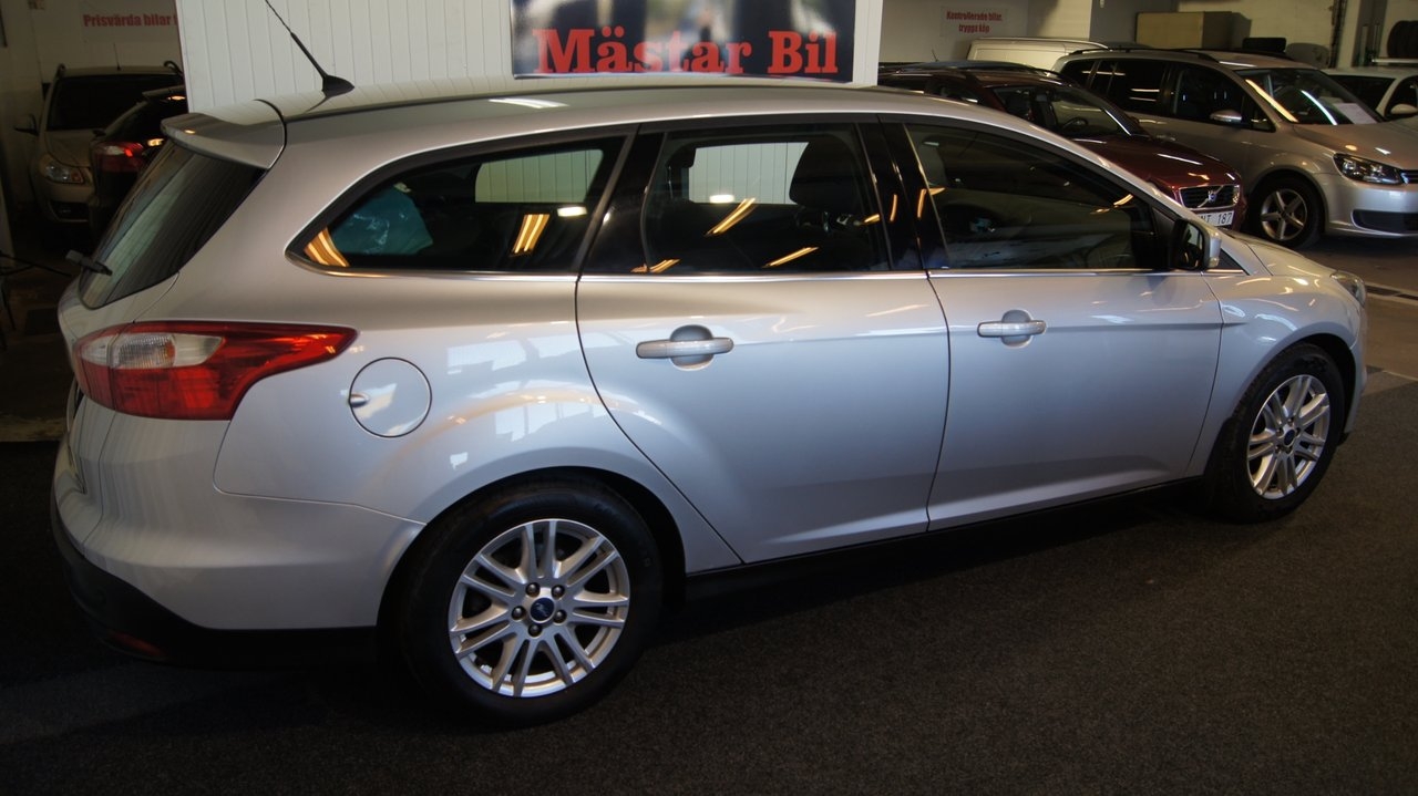 Ford Focus Kombi 1.0 EcoBoost Titanium 2014, bild 2/10