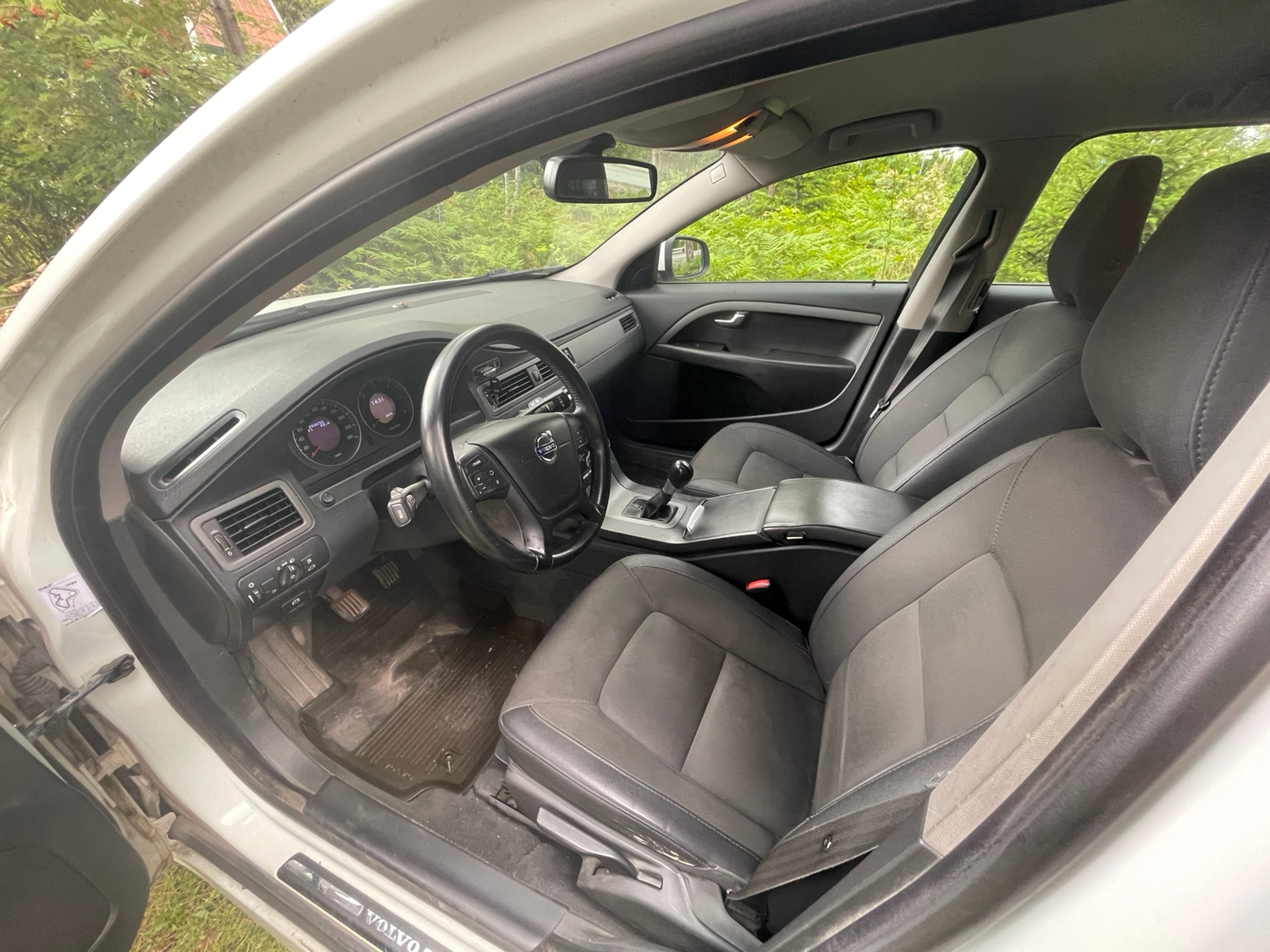 Volvo V70 2011, bild 7/8