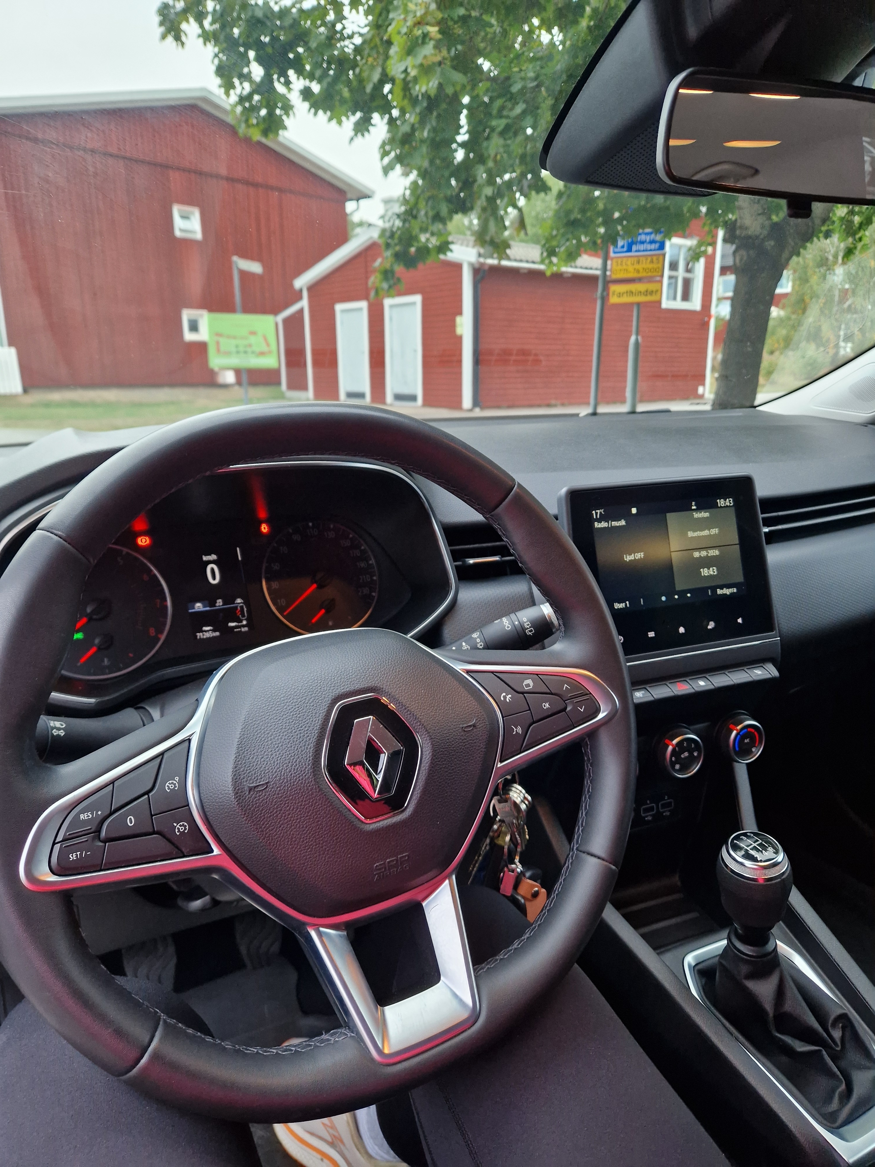 Renault Clio 1.0 SCe Manuell 2020, bild 6/6