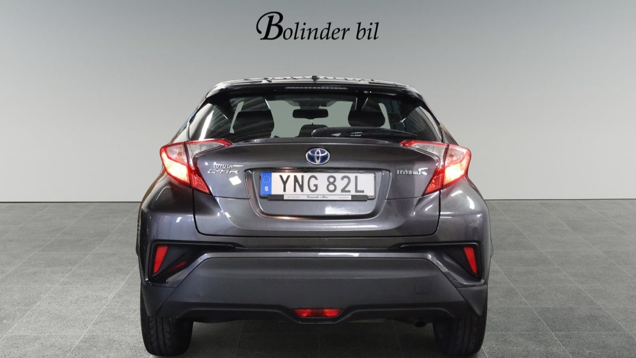 Toyota C-HR 2019, kuva 5/10