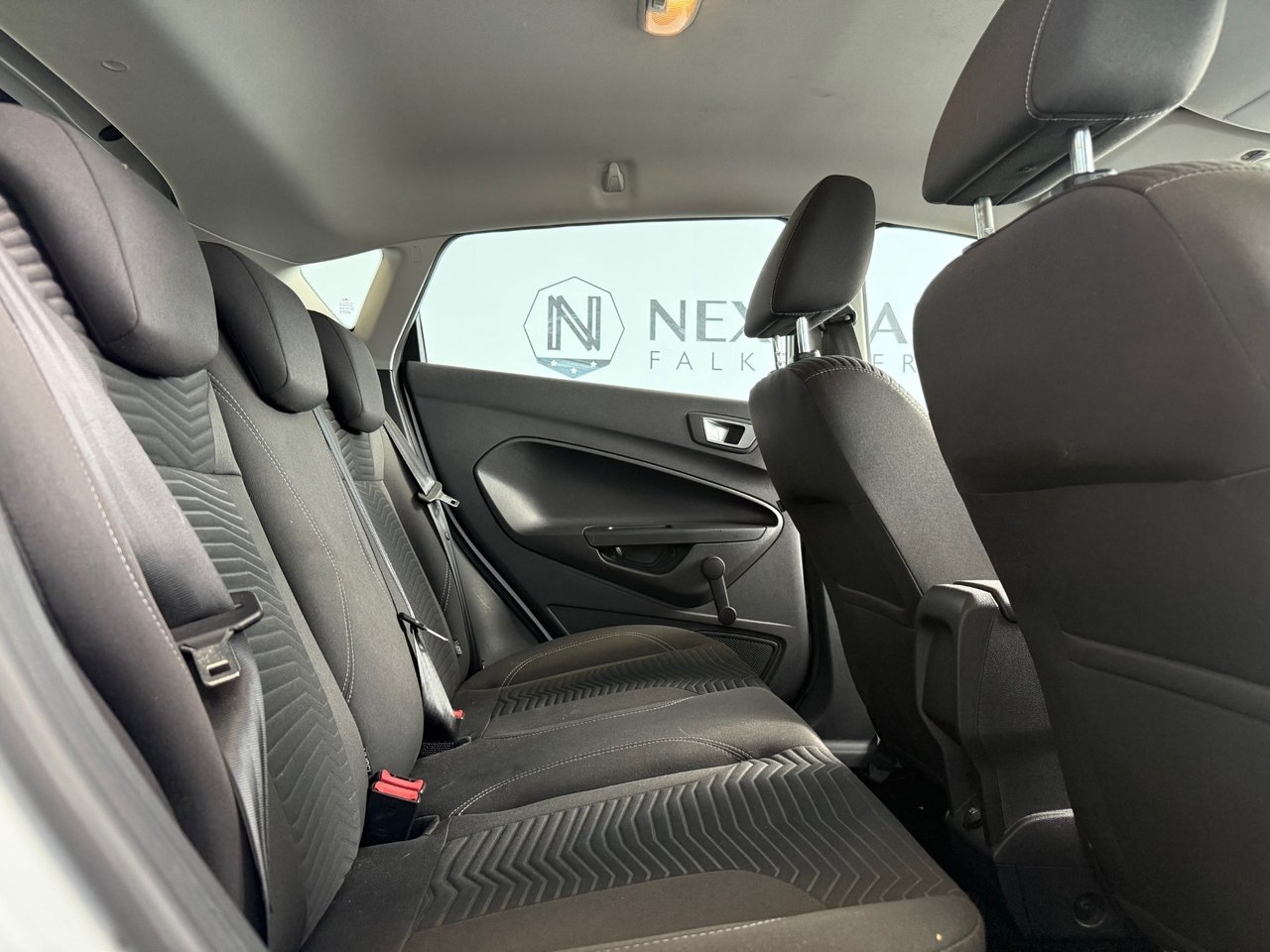 Ford Fiesta 2015, bild 6/7