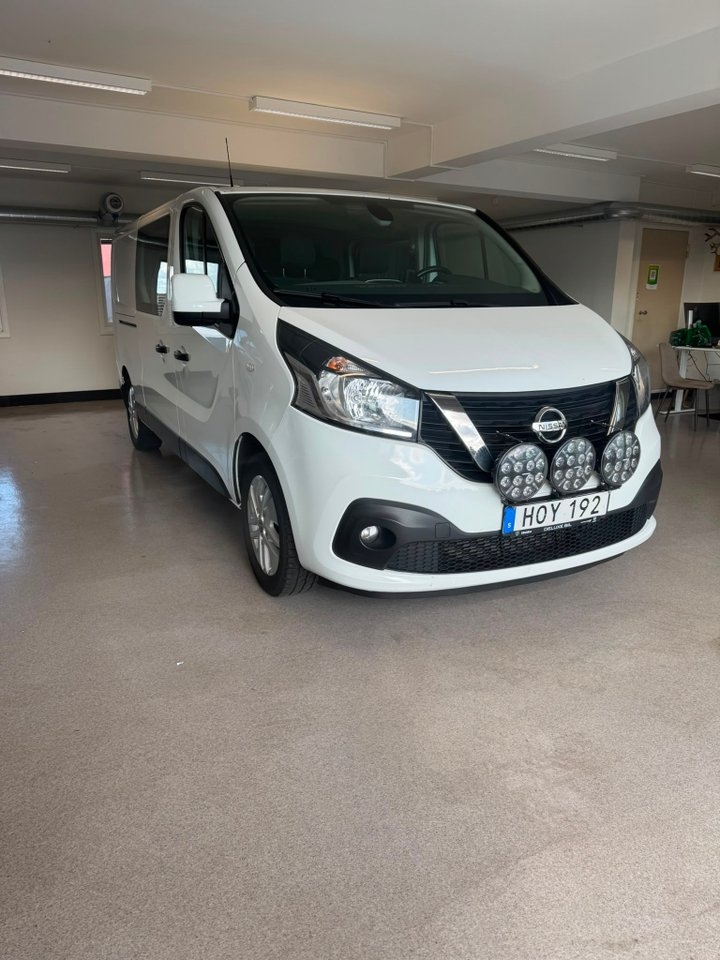 Nissan NV300