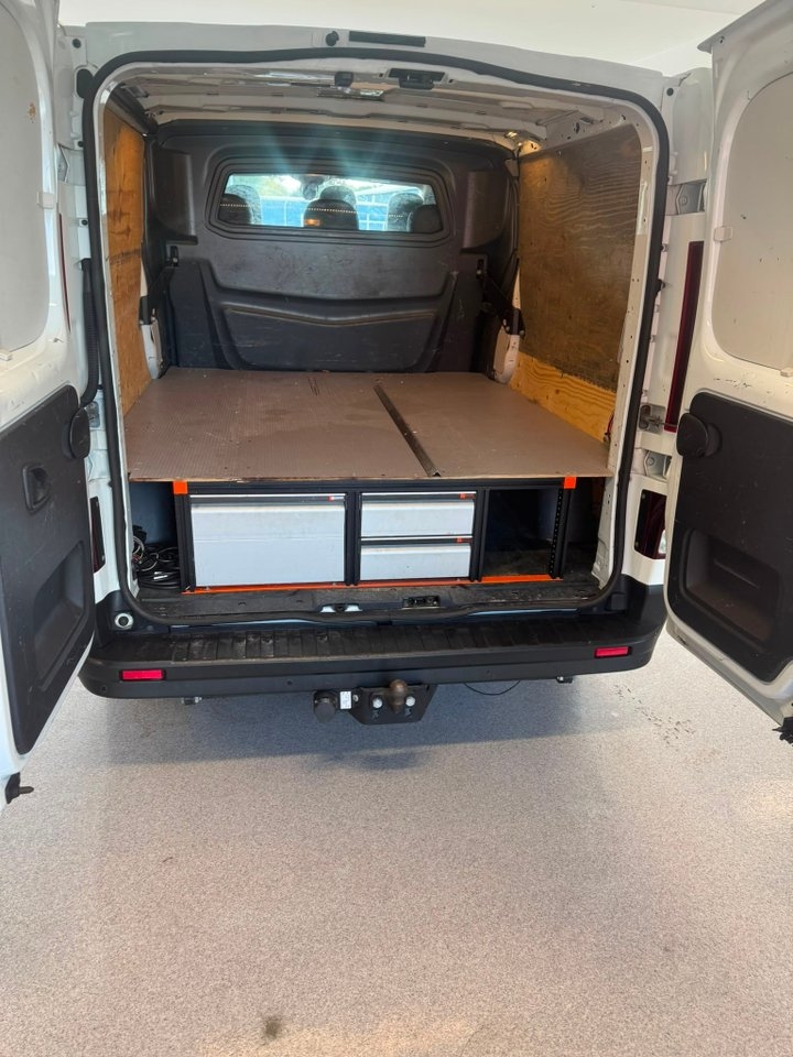 Nissan NV300 2018, bild 7/10