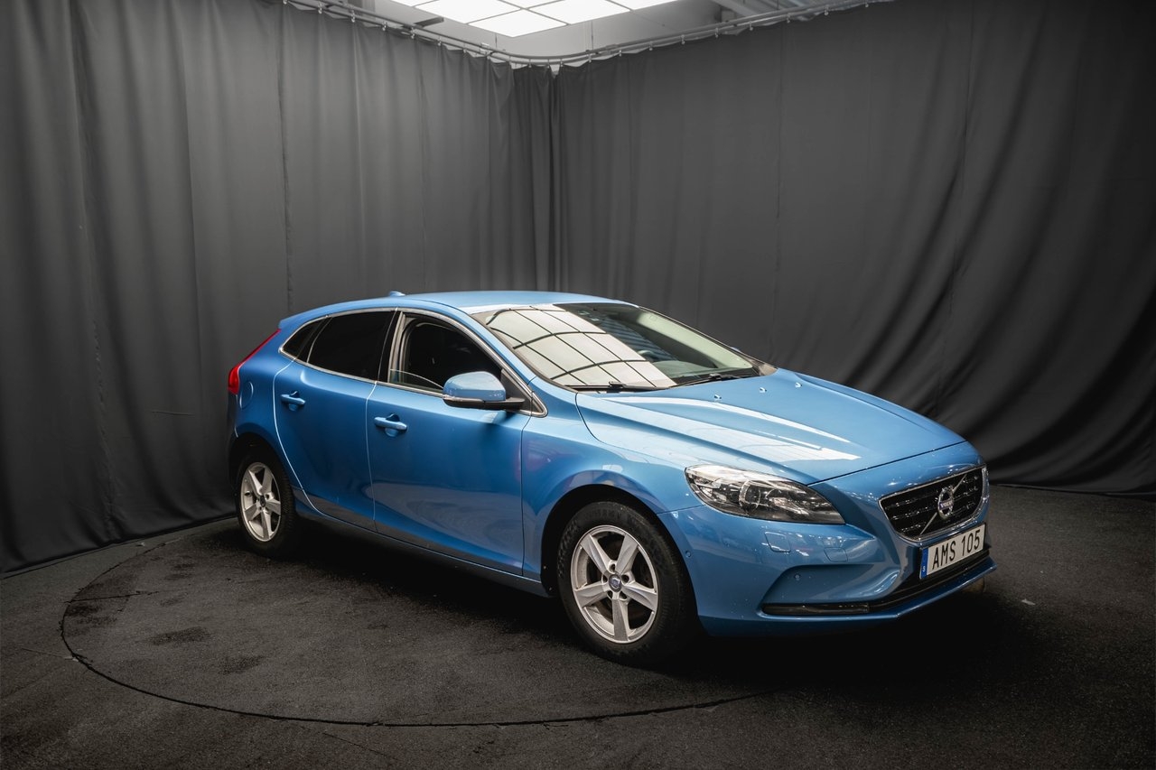 Volvo V40 D2 2016, photo 4/10