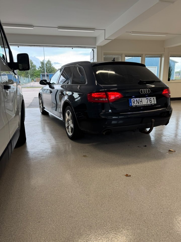 Audi A4 2011, bild 4/10