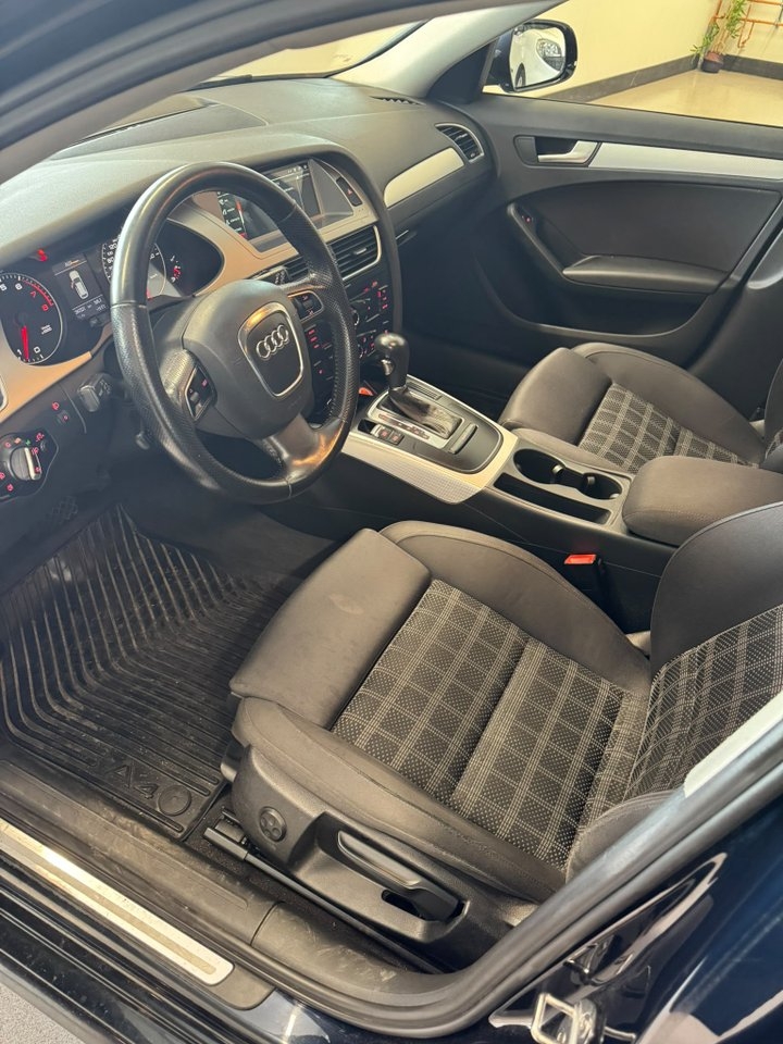 Audi A4 2011, bild 6/10