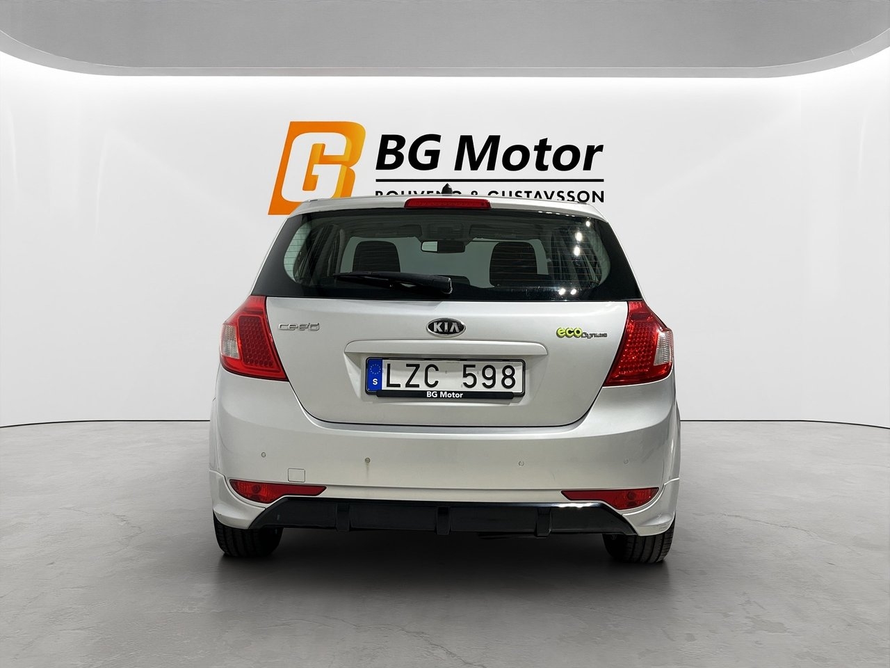 Kia Ceed 2012, bild 5/17