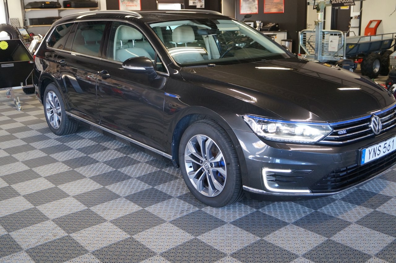 Volkswagen Passat 2018, bild 2/10