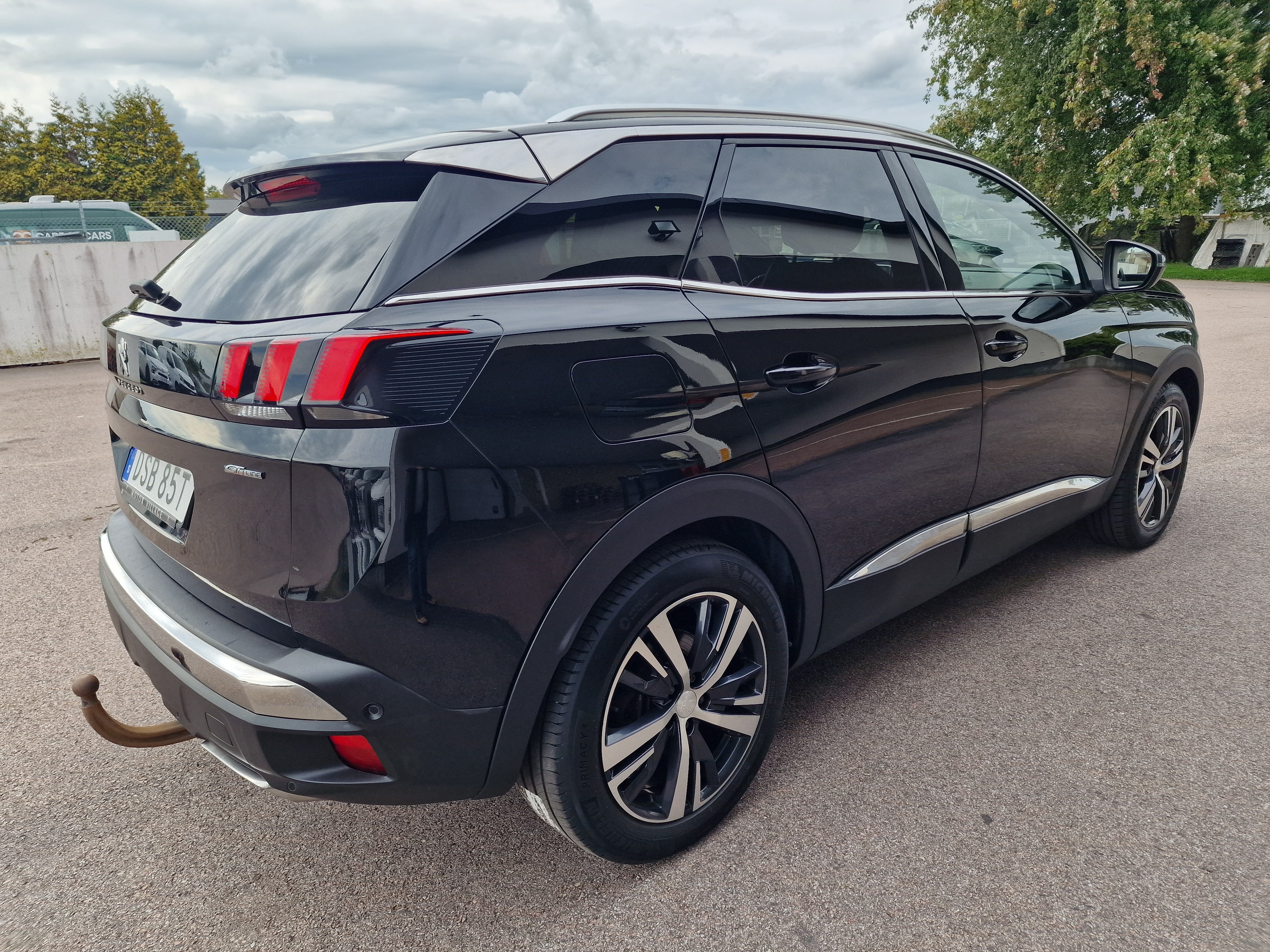 Peugeot 3008 2.0 BlueHDi 180 EAT 2019, bild 3/8