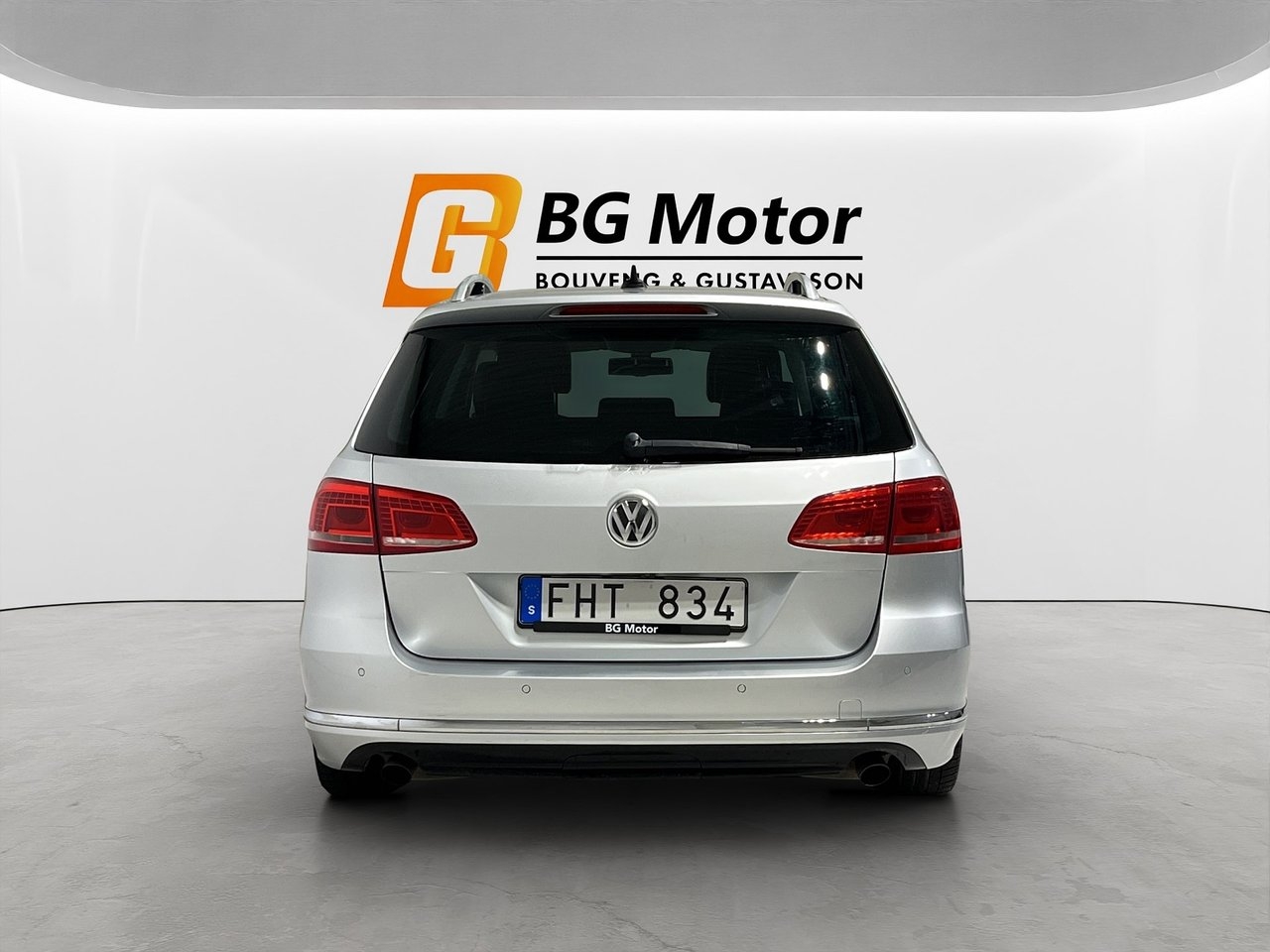 Volkswagen Passat 2013, photo 5/19