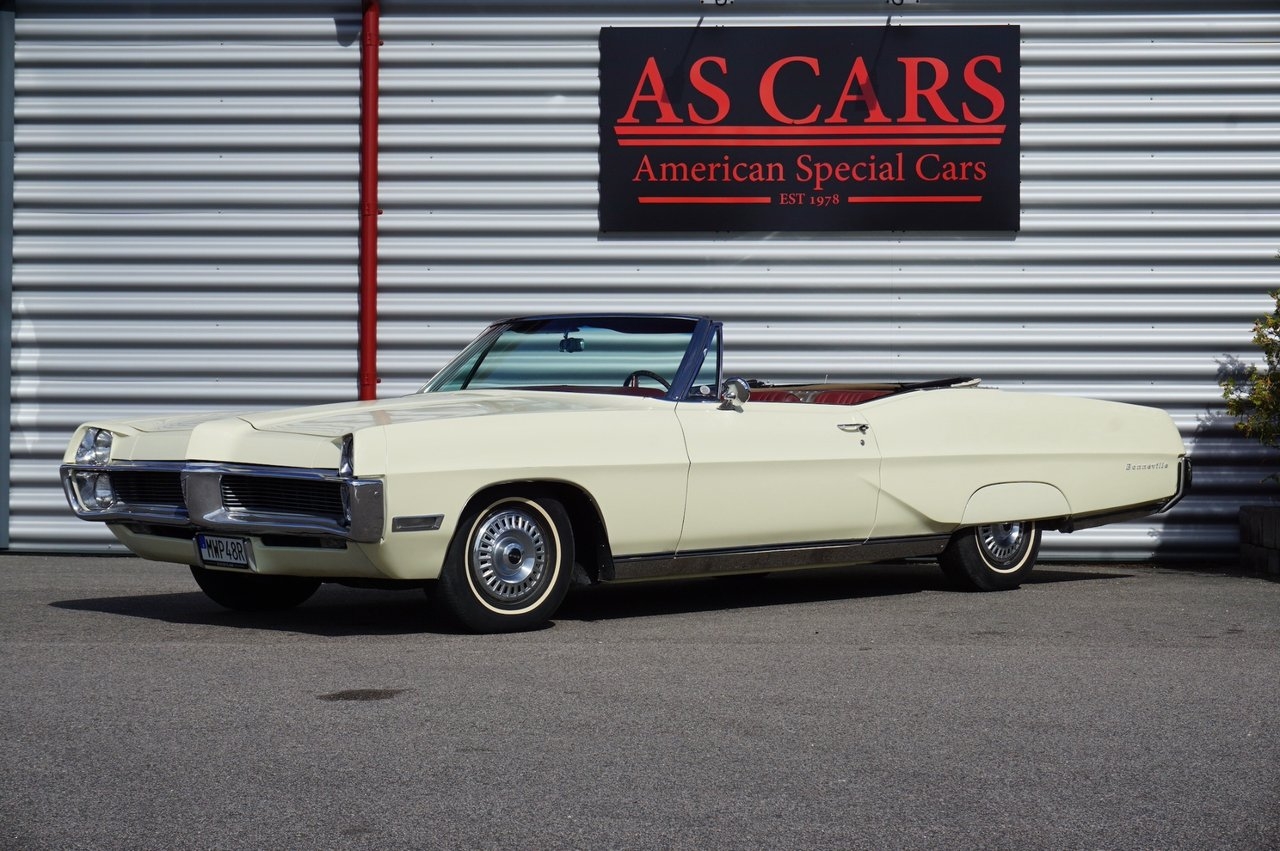 Pontiac Bonneville 1967, kuva 2/10