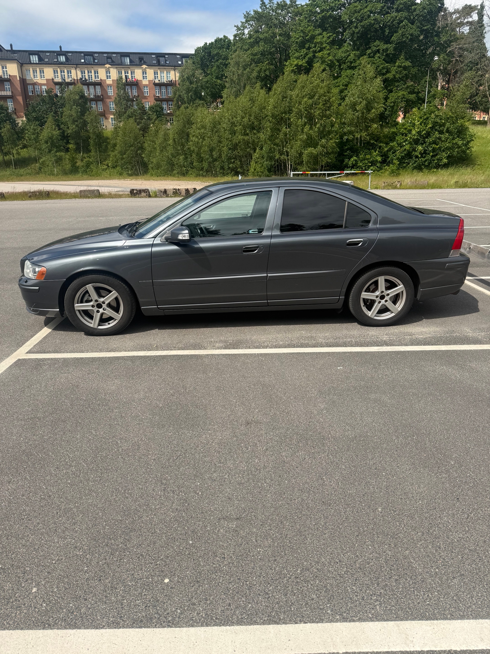 Volvo S60 2.4D Automatisk 2009, bild 3/4