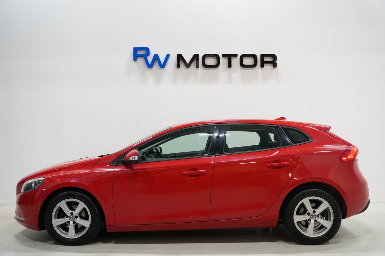 Volvo V40 2015, photo 3/10