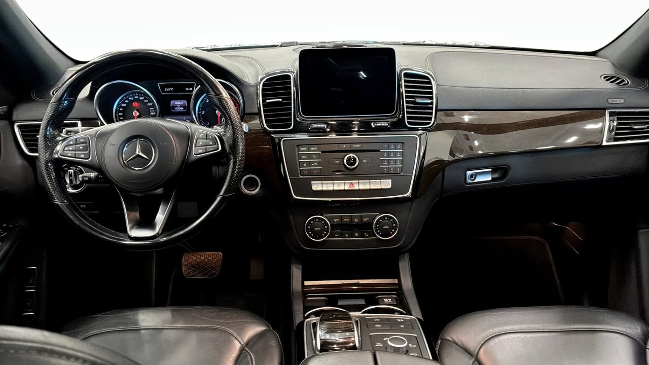 Mercedes-Benz GLS 2018, photo 4/10