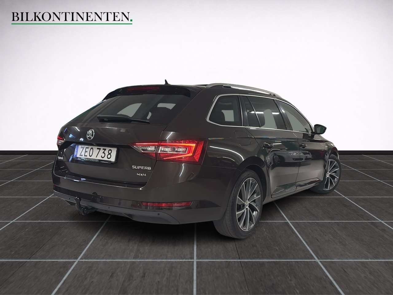 Skoda Superb 2018, bild 3/10