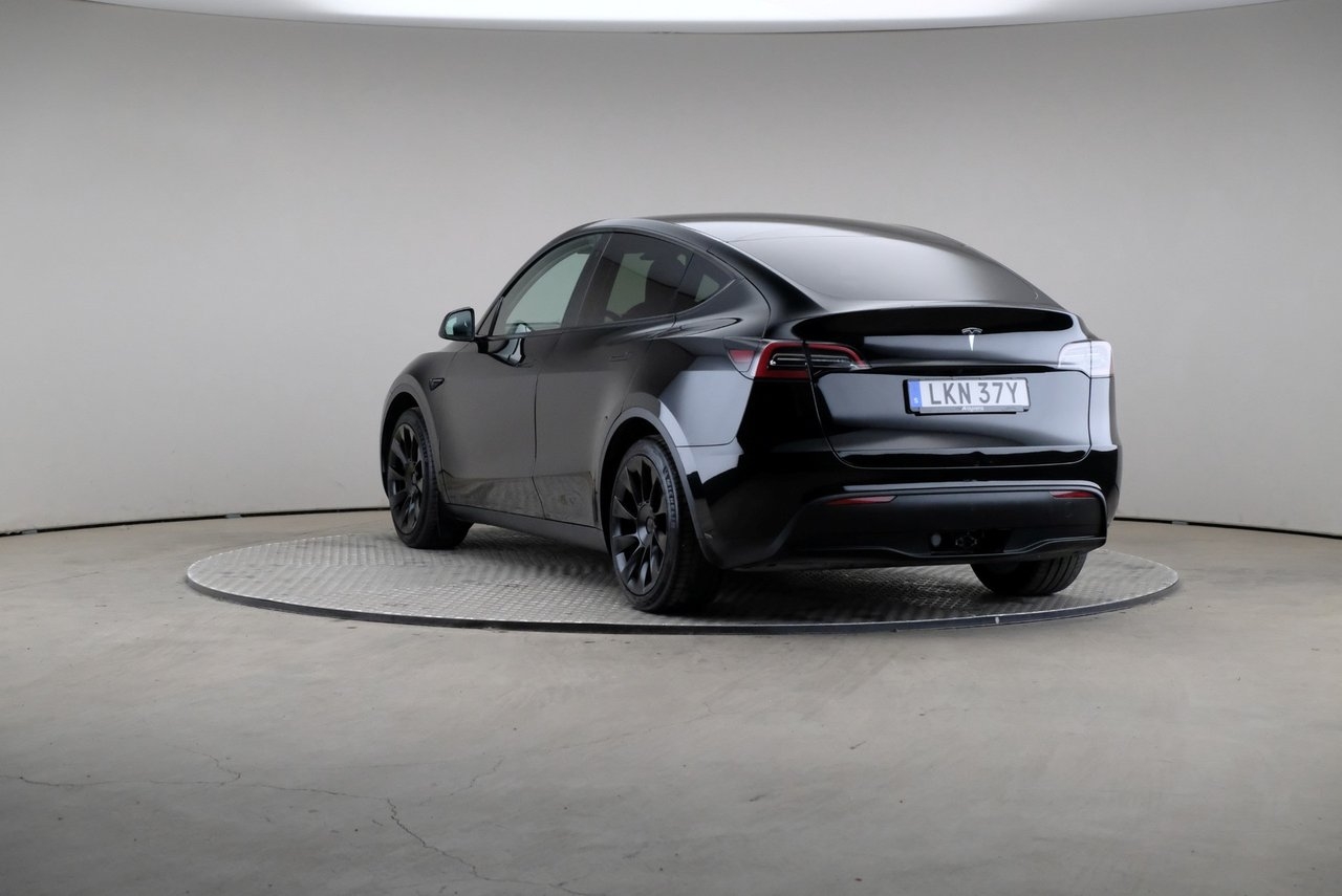 Tesla Model Y 2023, bild 2/10