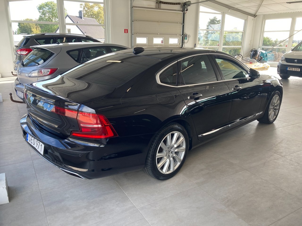 Volvo S90 2017, photo 3/14