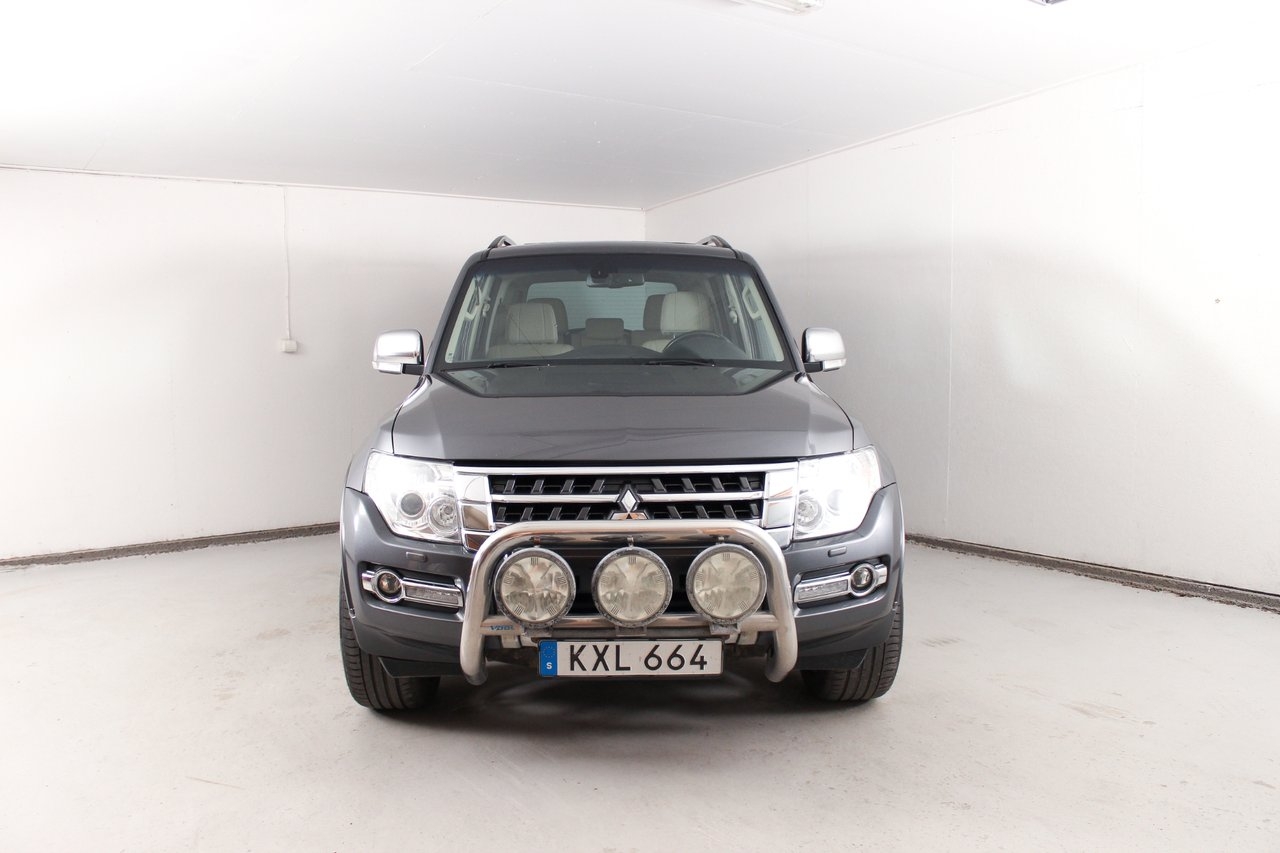 Mitsubishi Pajero 5-dörrar 3.2 Di-D 4WD 2016, bild 6/10