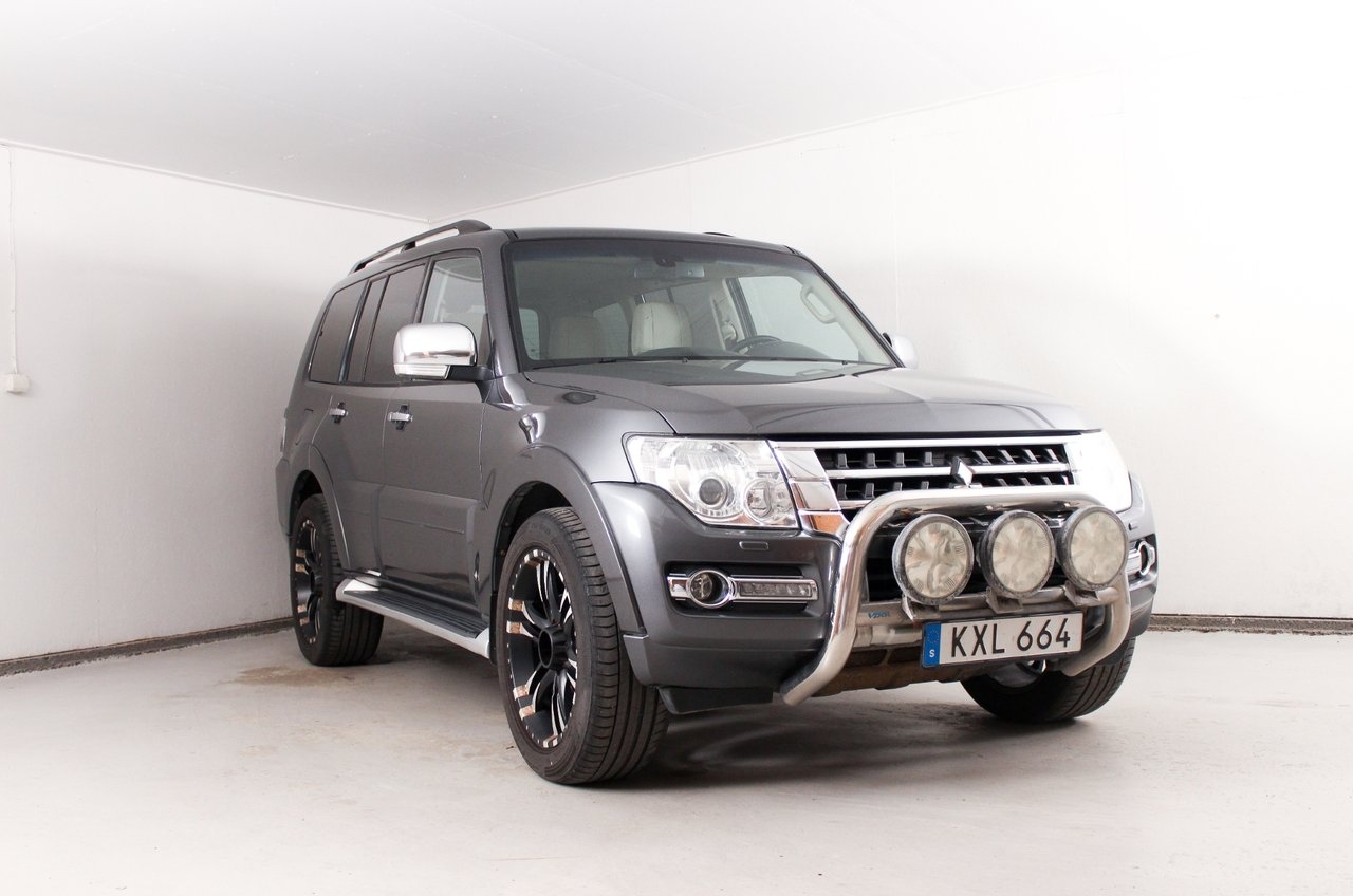 Mitsubishi Pajero 5-dörrar 3.2 Di-D 4WD 2016, bild 3/10