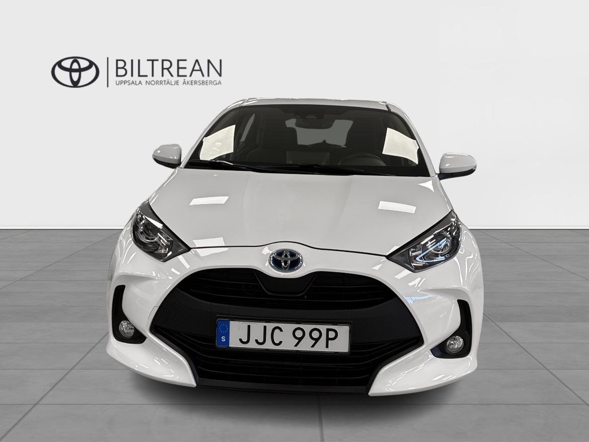 Toyota Yaris 2023, bild 2/13