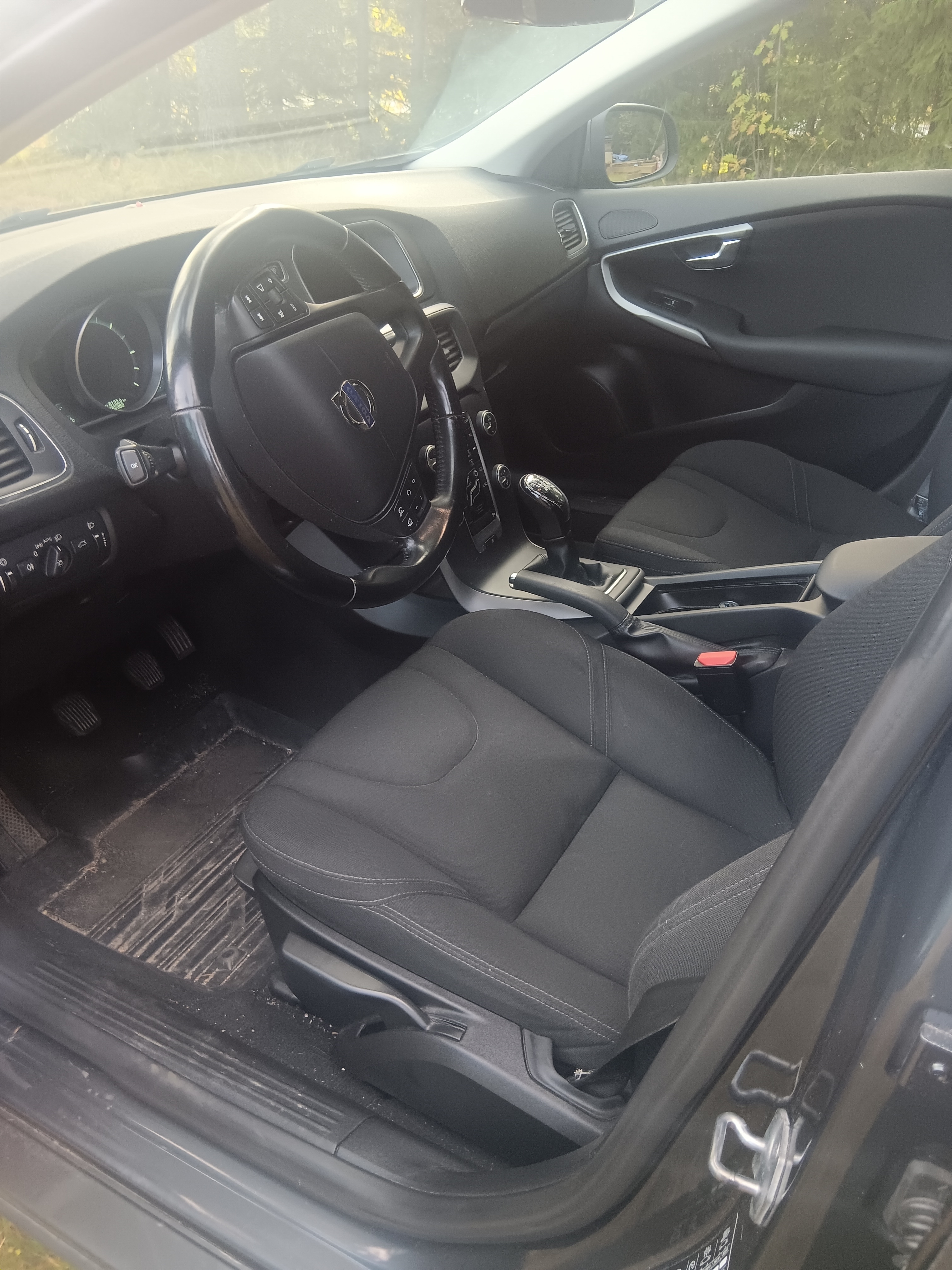 Volvo V40 D2 Manuell 2014, bild 3/4