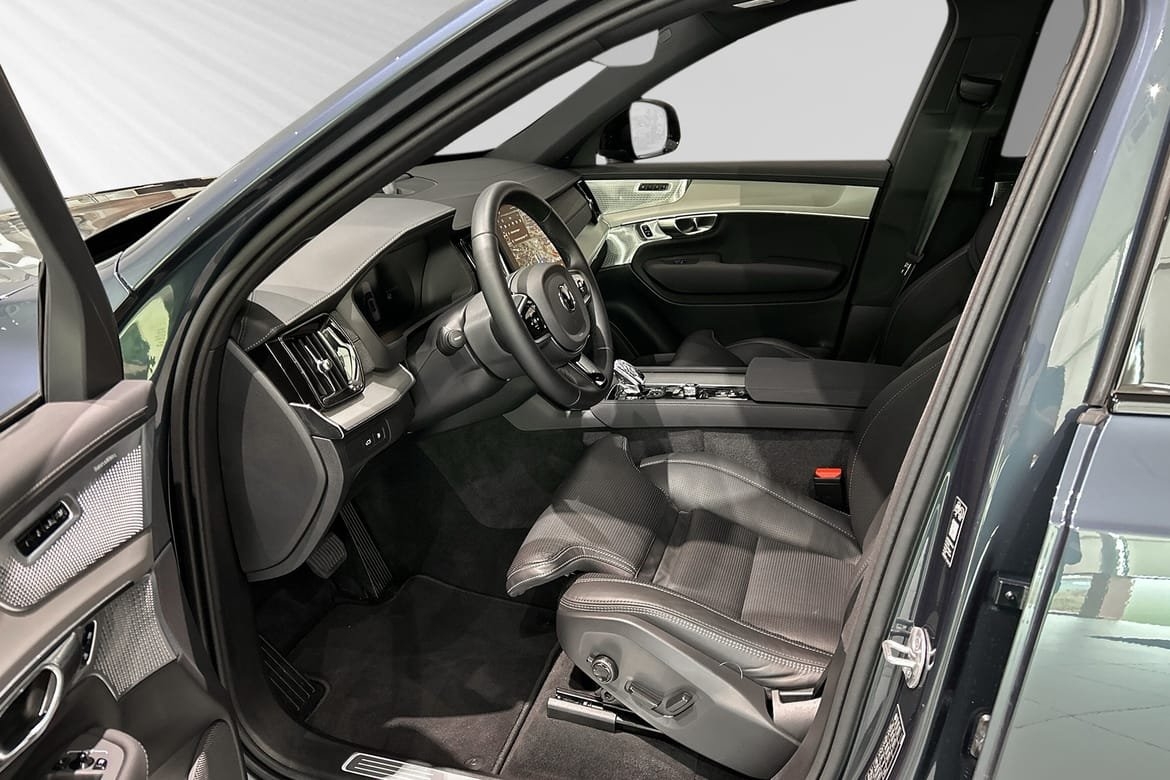Volvo XC90 T8 Ultra Black Edition 2026, bild 7/23