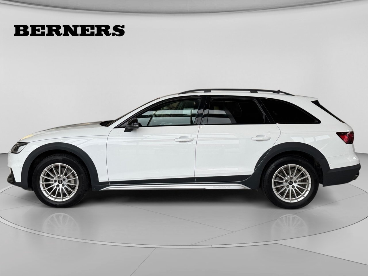 Audi A4 allroad TDI 204 S-tronic 2024, bild 2/12