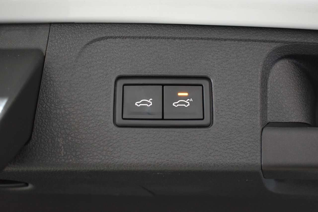Volkswagen Passat 2019, bild 7/10