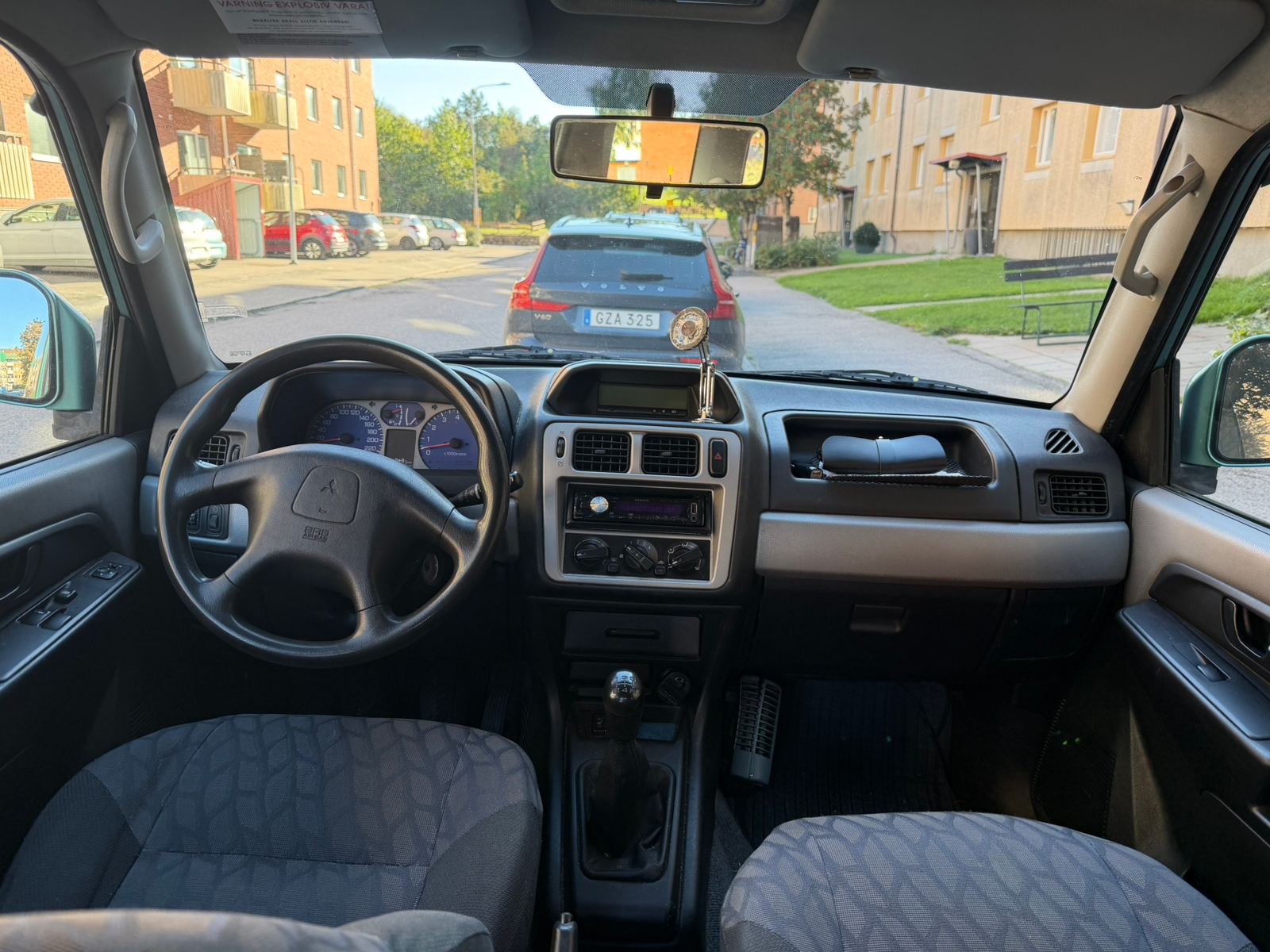 Mitsubishi Pajero 2000, bild 3/6