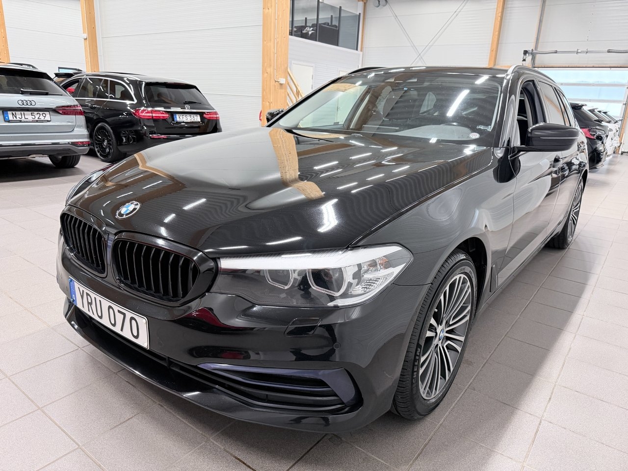 BMW 520 2019, bild 3/10