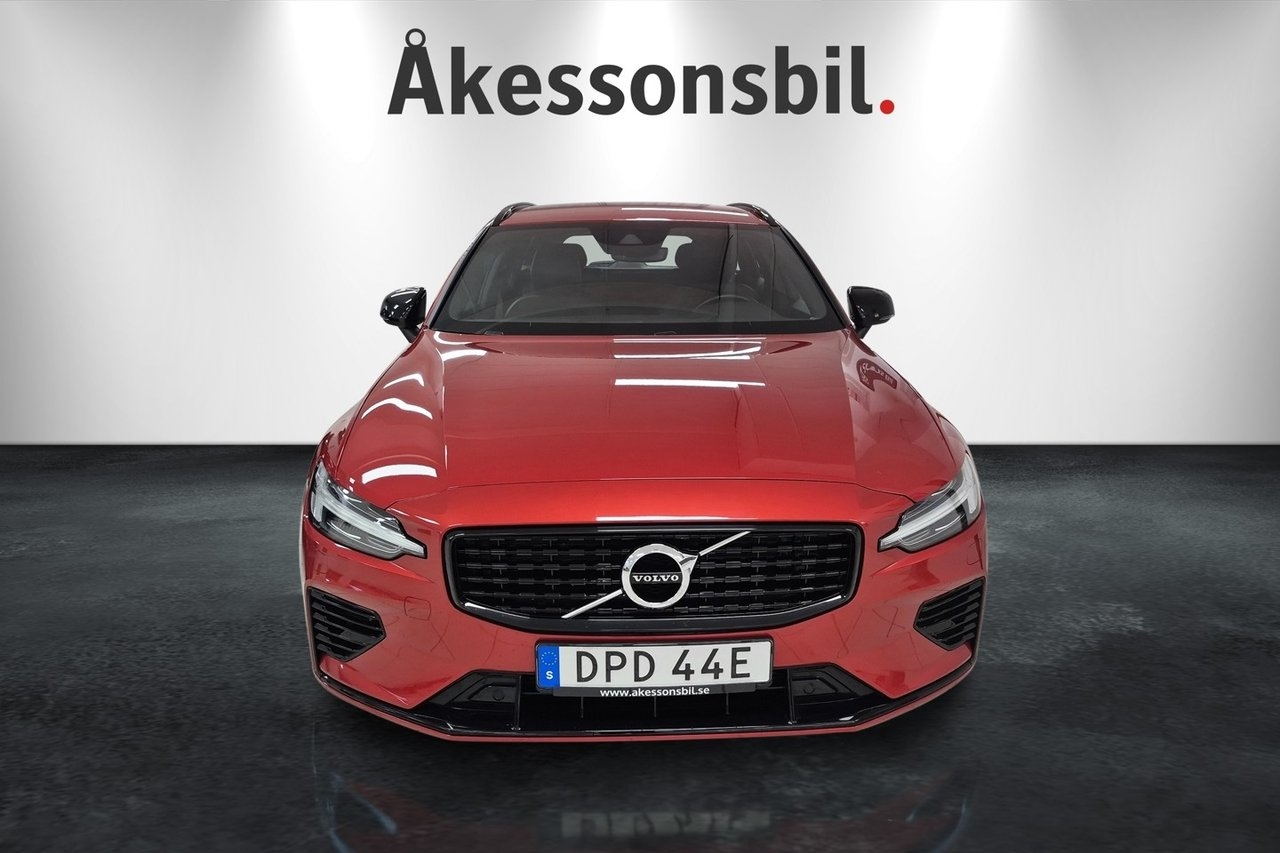 Volvo V60 2022, kuva 2/10
