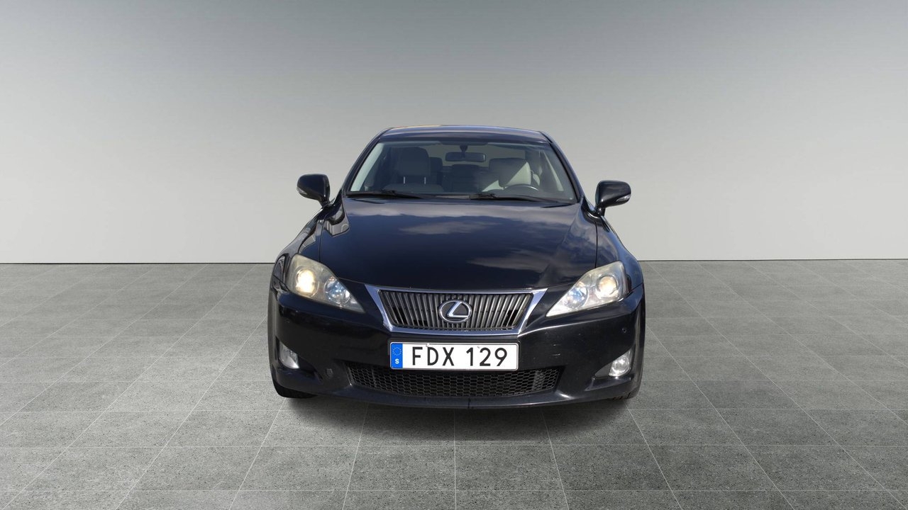Lexus IS 250 2.5 V6 2010, bild 2/10