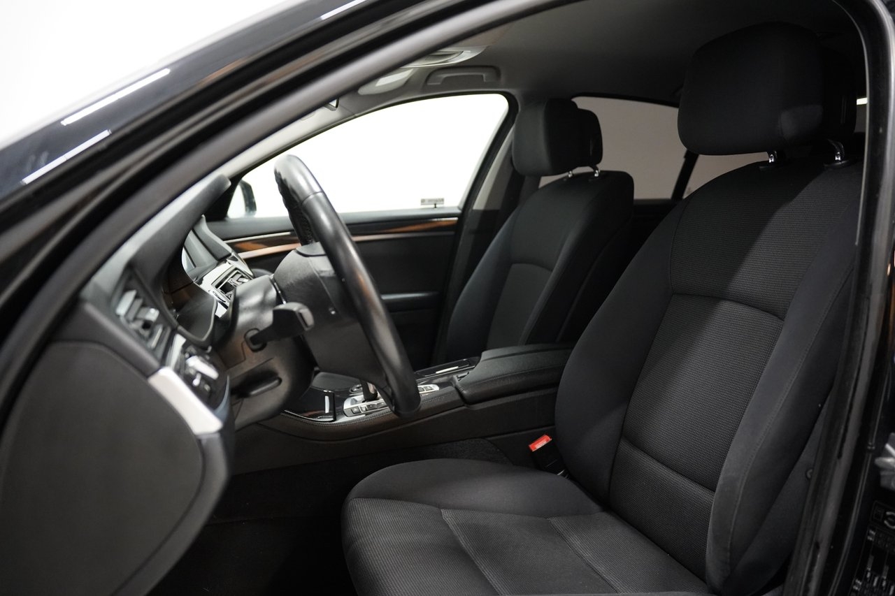 BMW 520 2013, bild 6/10