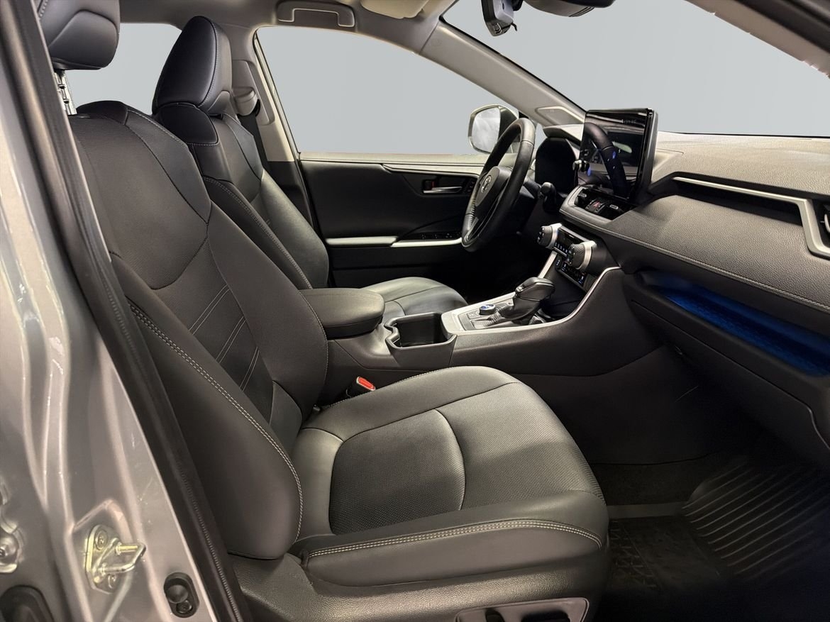 Toyota RAV4 2025, bild 6/14