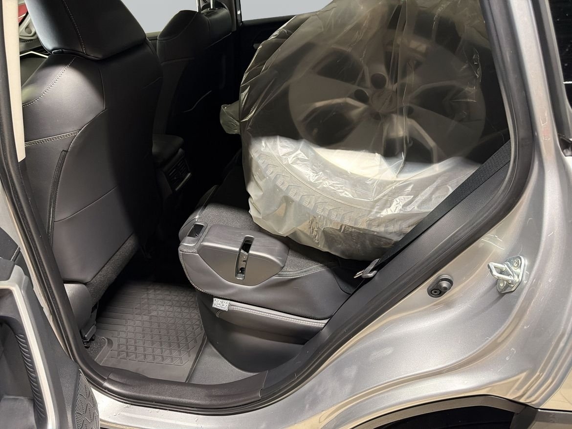 Toyota RAV4 2025, bild 7/14