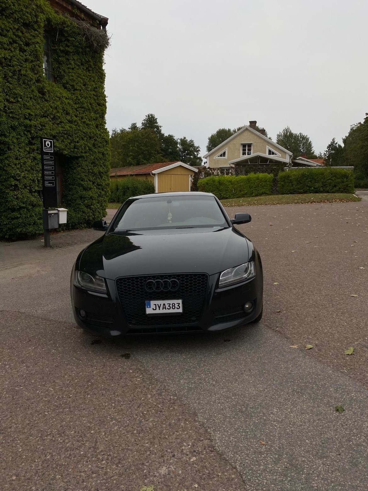 Audi A5 Coupé 2.0 TFSI Manuell 2010, photo 2/8