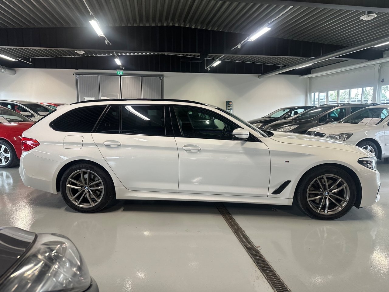 BMW 520 2020, bild 6/10