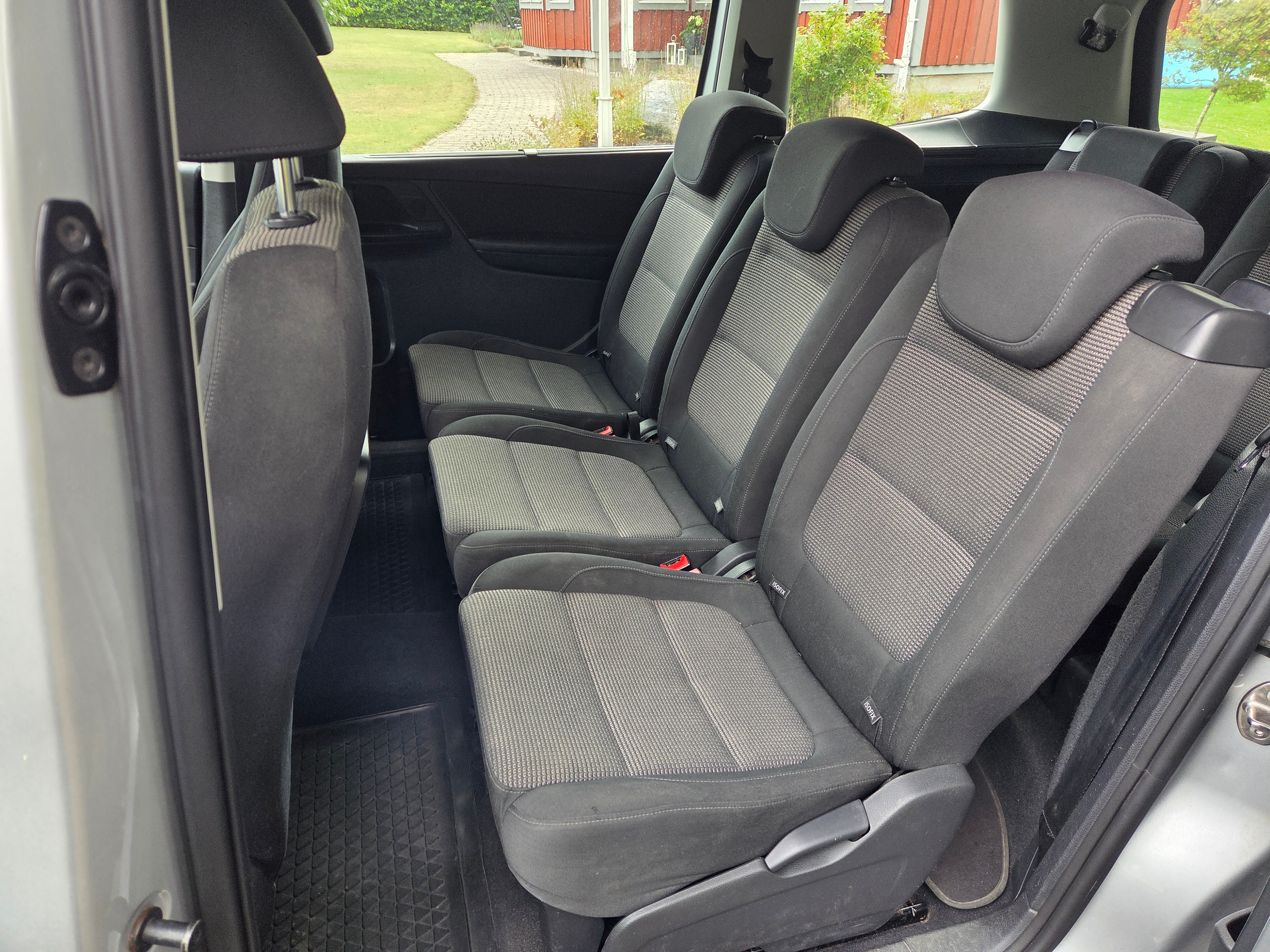 Volkswagen Sharan 2011, kuva 5/7