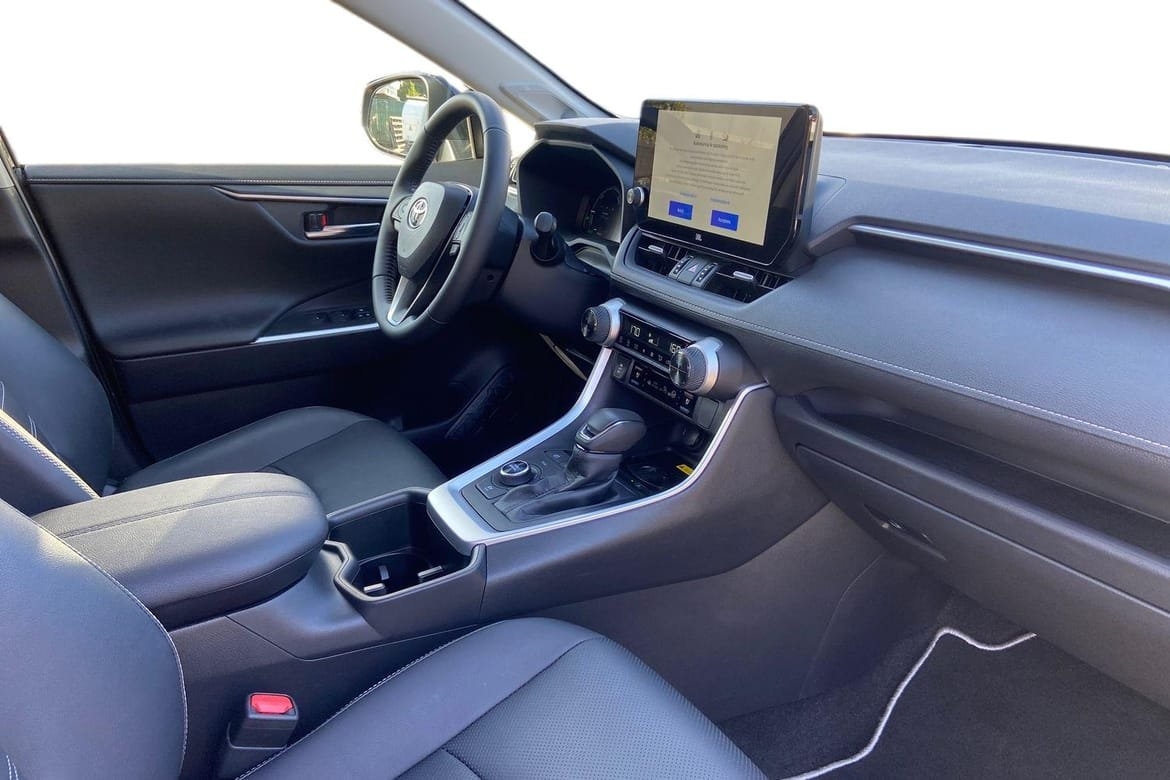 Toyota RAV4 2025, bild 7/10