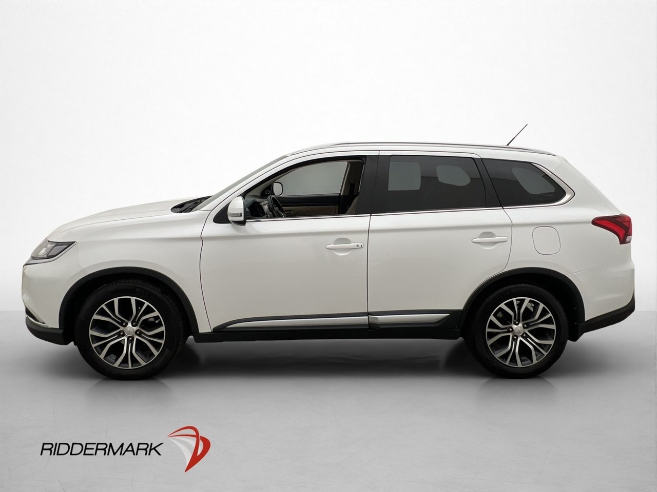 Mitsubishi Outlander 2015, bild 3/31