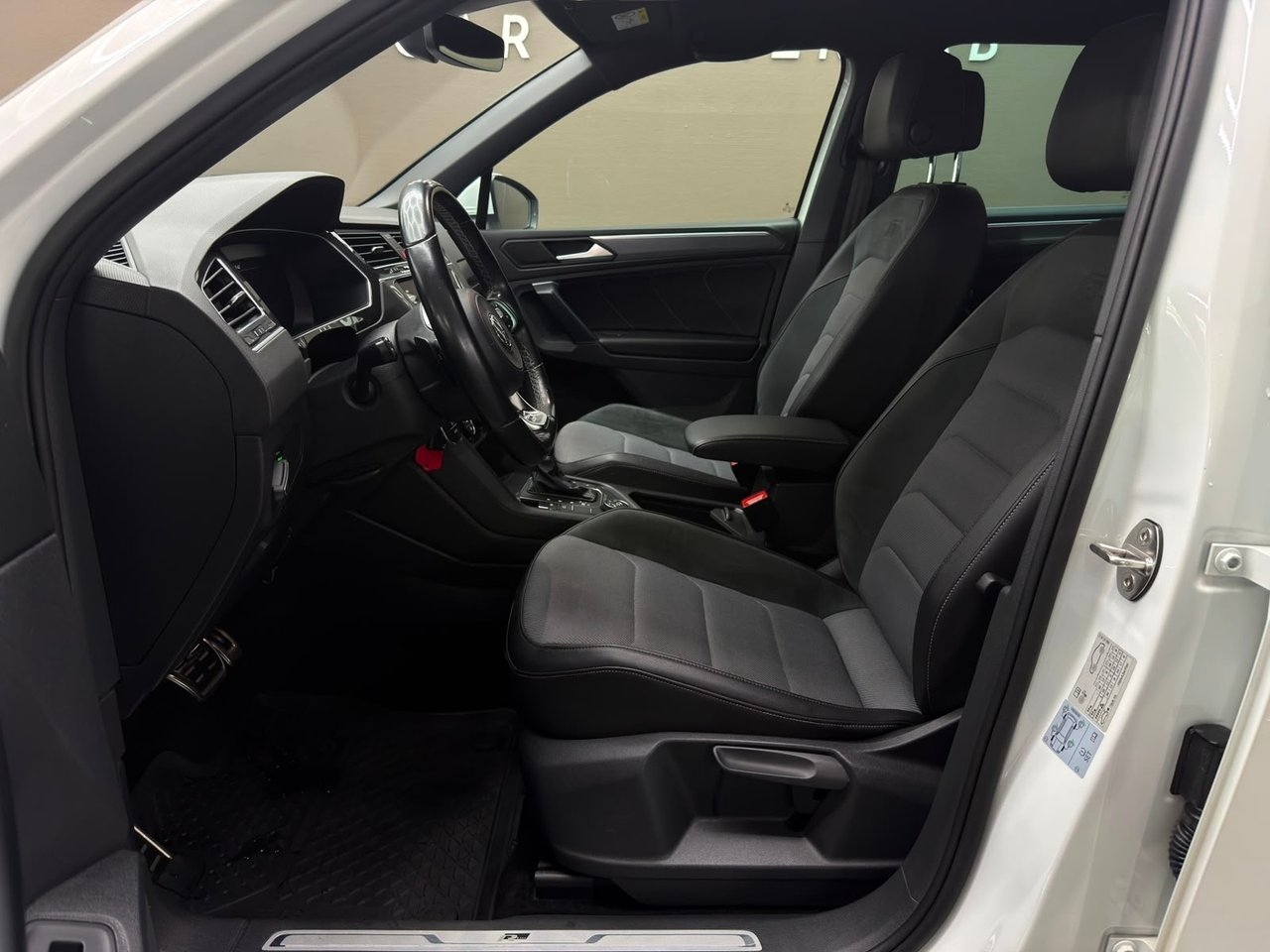 Volkswagen Tiguan 2019, photo 6/15