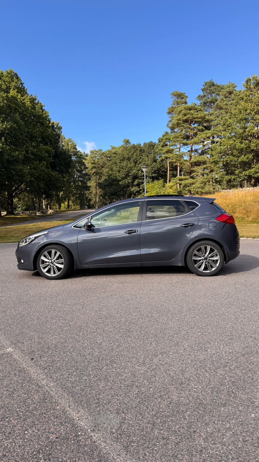 Kia Ceed 1.6 CRDi Manuell 2013, bild 3/10