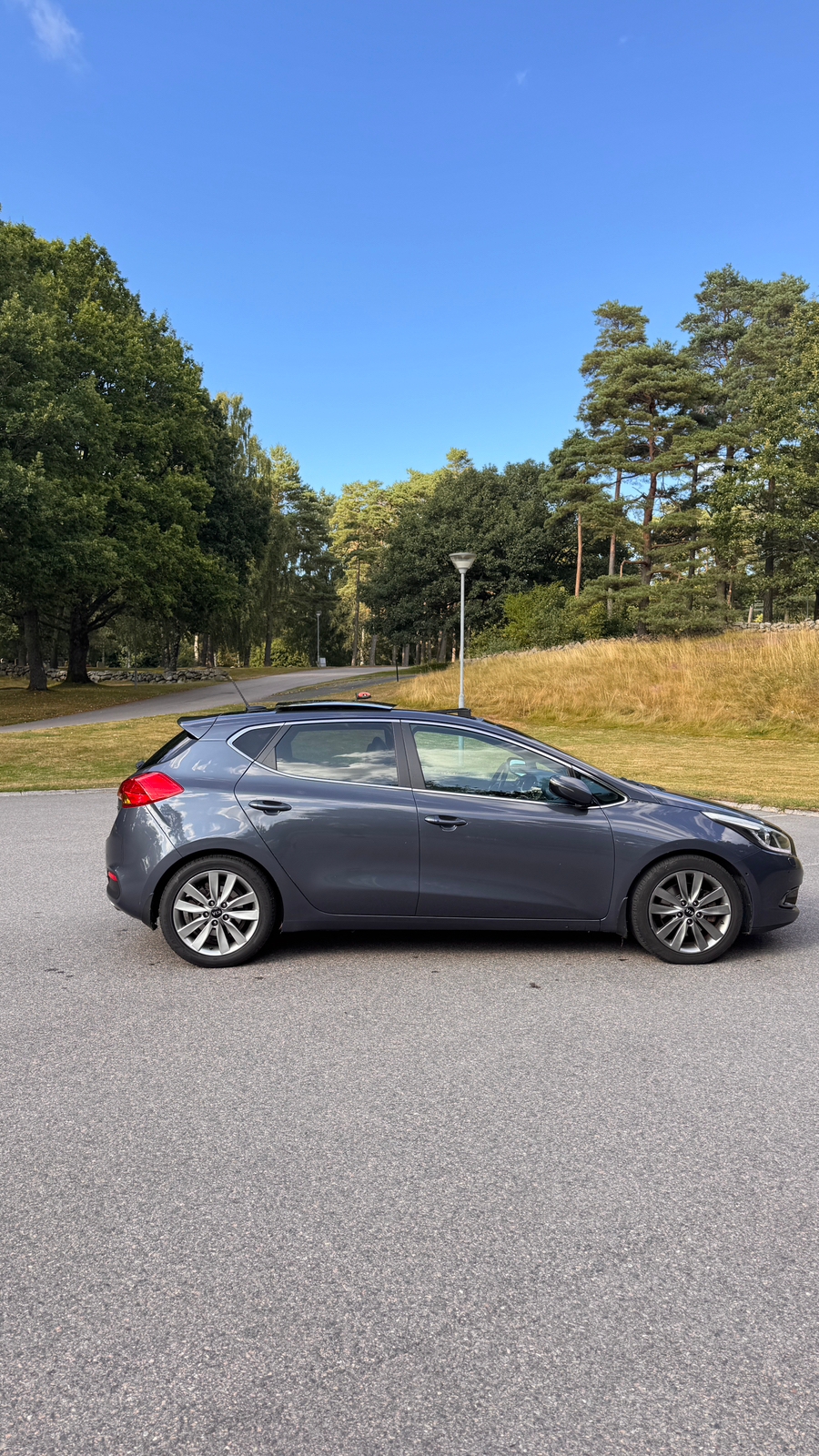 Kia Ceed 1.6 CRDi Manuell 2013, bild 6/10