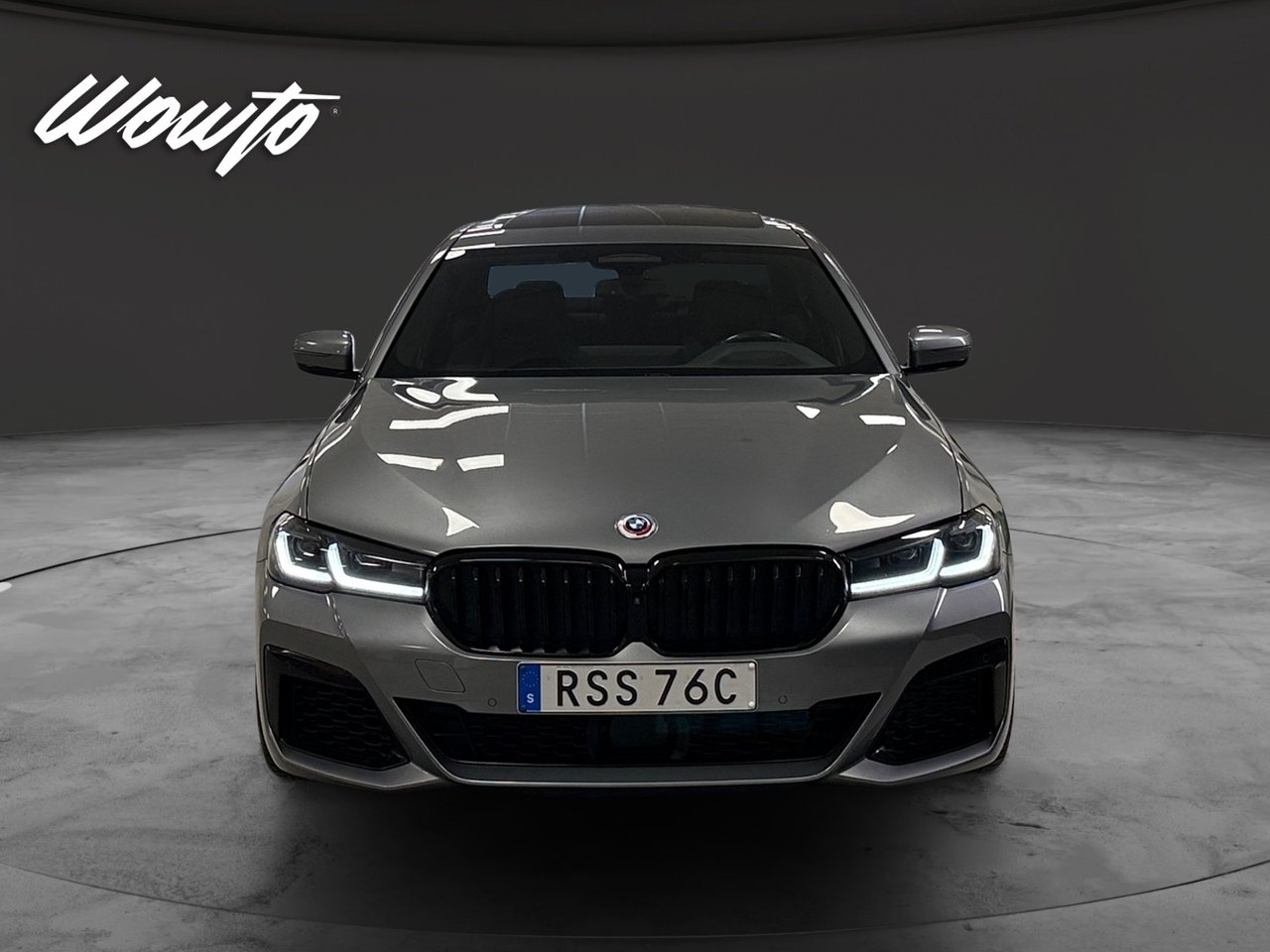 BMW M550i xDrive Sedan 530HK 2023, bild 2/10