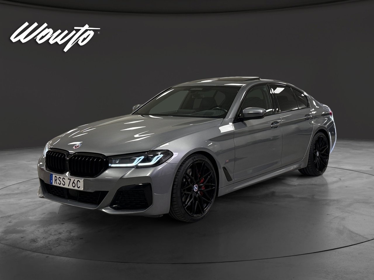 BMW M550i