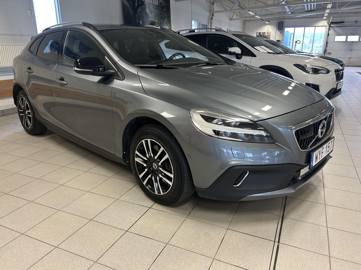 Volvo V40 Cross Country 2017, bild 2/5