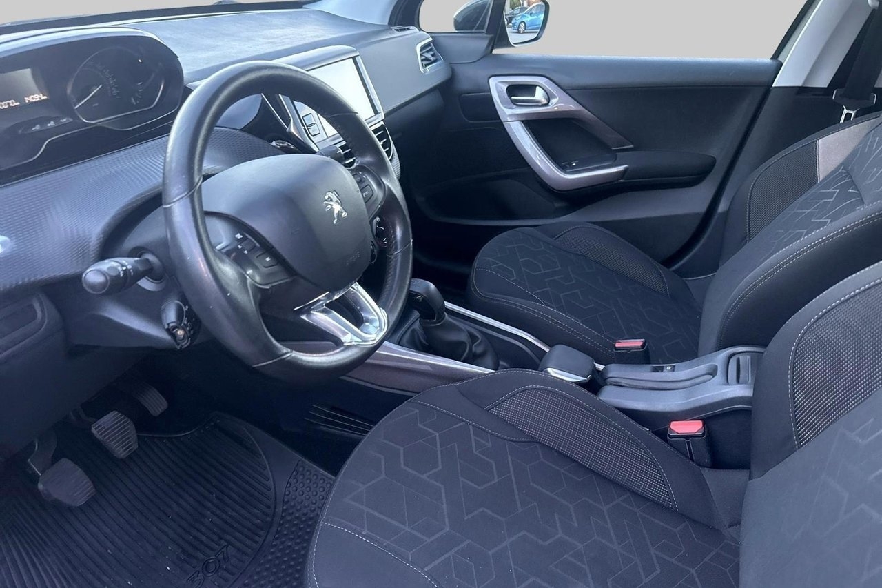 Peugeot 2008 1.2 e-THP Euro 6 2016, bild 7/10